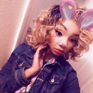 Meet your Posher, Tiffany